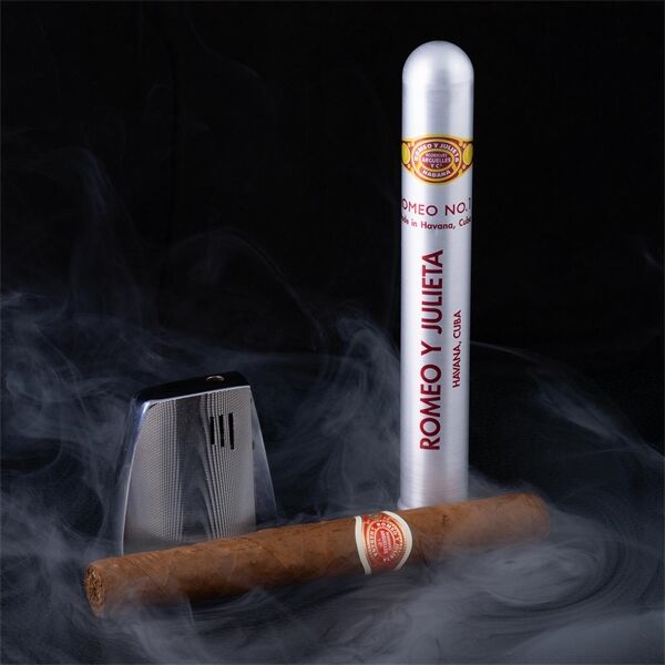 Produkt_Aaron_Fernandez